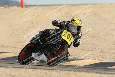 media/Nov-16-2025-Race Pace (Sun) [[8c5fa54630]]/Verified Riders/8-Turn 12 (120pm)/